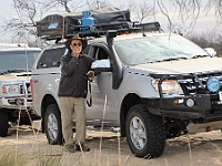 Laurie directs the convoy on the Border Track