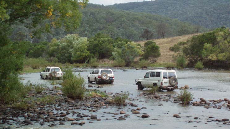 22-Zebra,Hoppy & Rhino in convoy across the Snowy