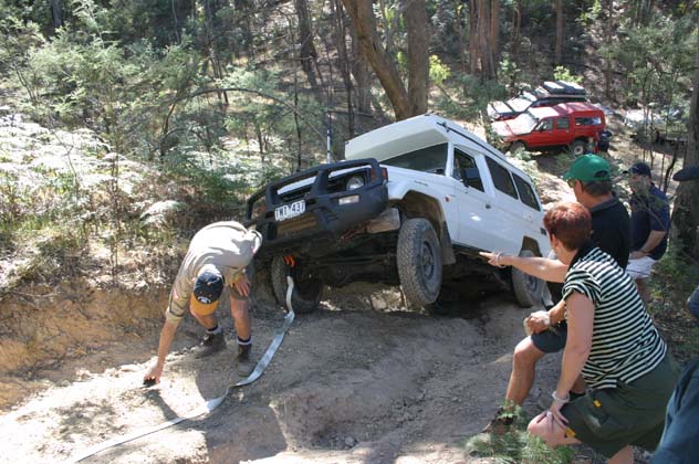 18-Ah, there is the snatch strap