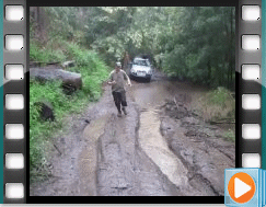 01-Jedi chases Laurie along Lower Block Track