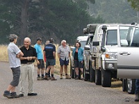 Convoy has a chat before the start of our 4WDing